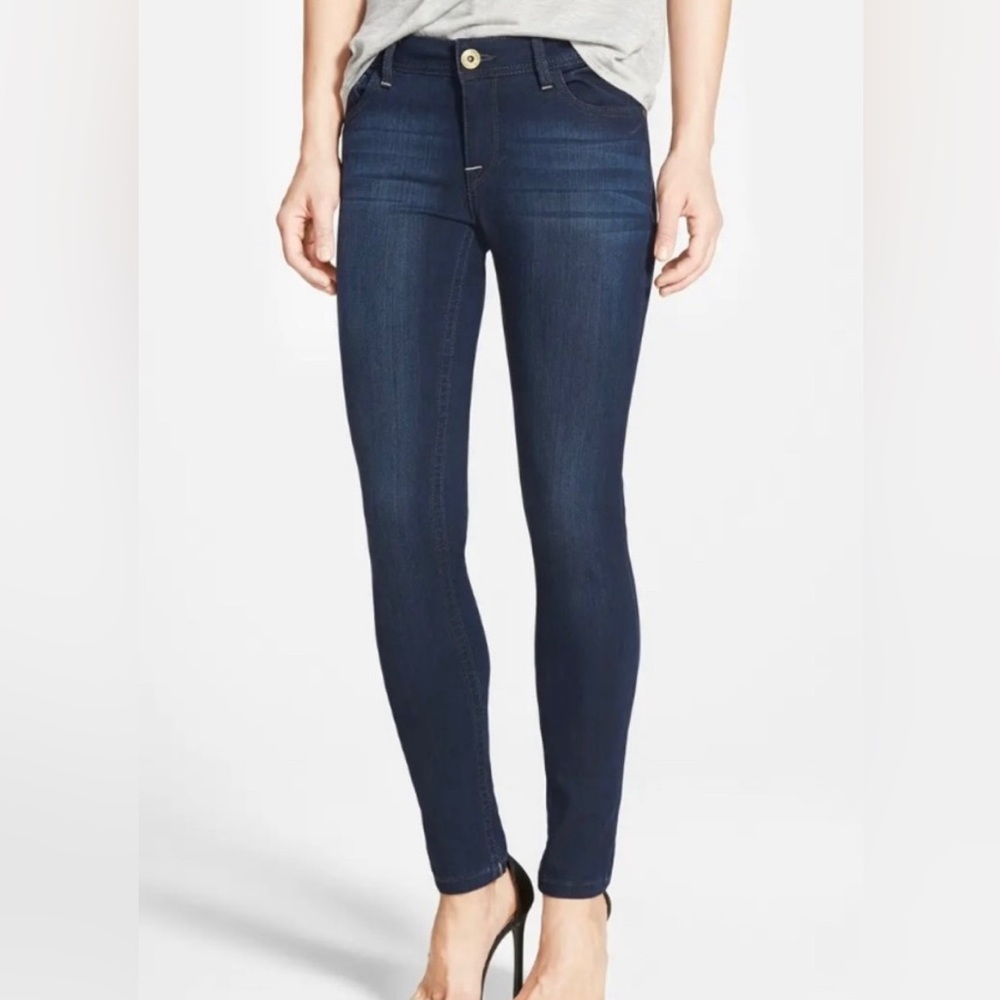 DL 1961 Premium Jeans. Style: Amanda. Color: Moscow